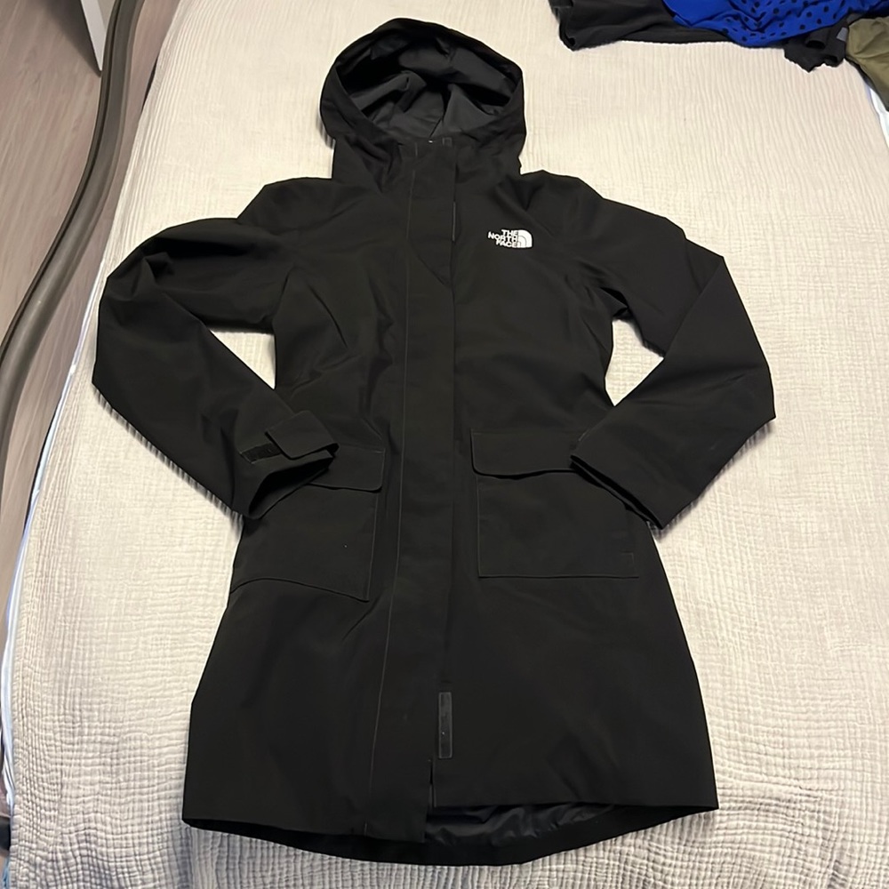 North face Jacket 2022 - Picture 1 of 6
